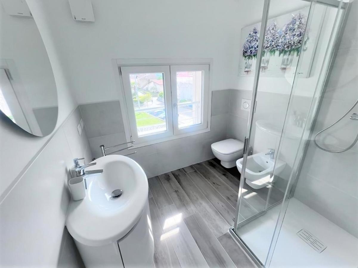 Villa Claudia With Private Pool Colico Bagian luar foto
