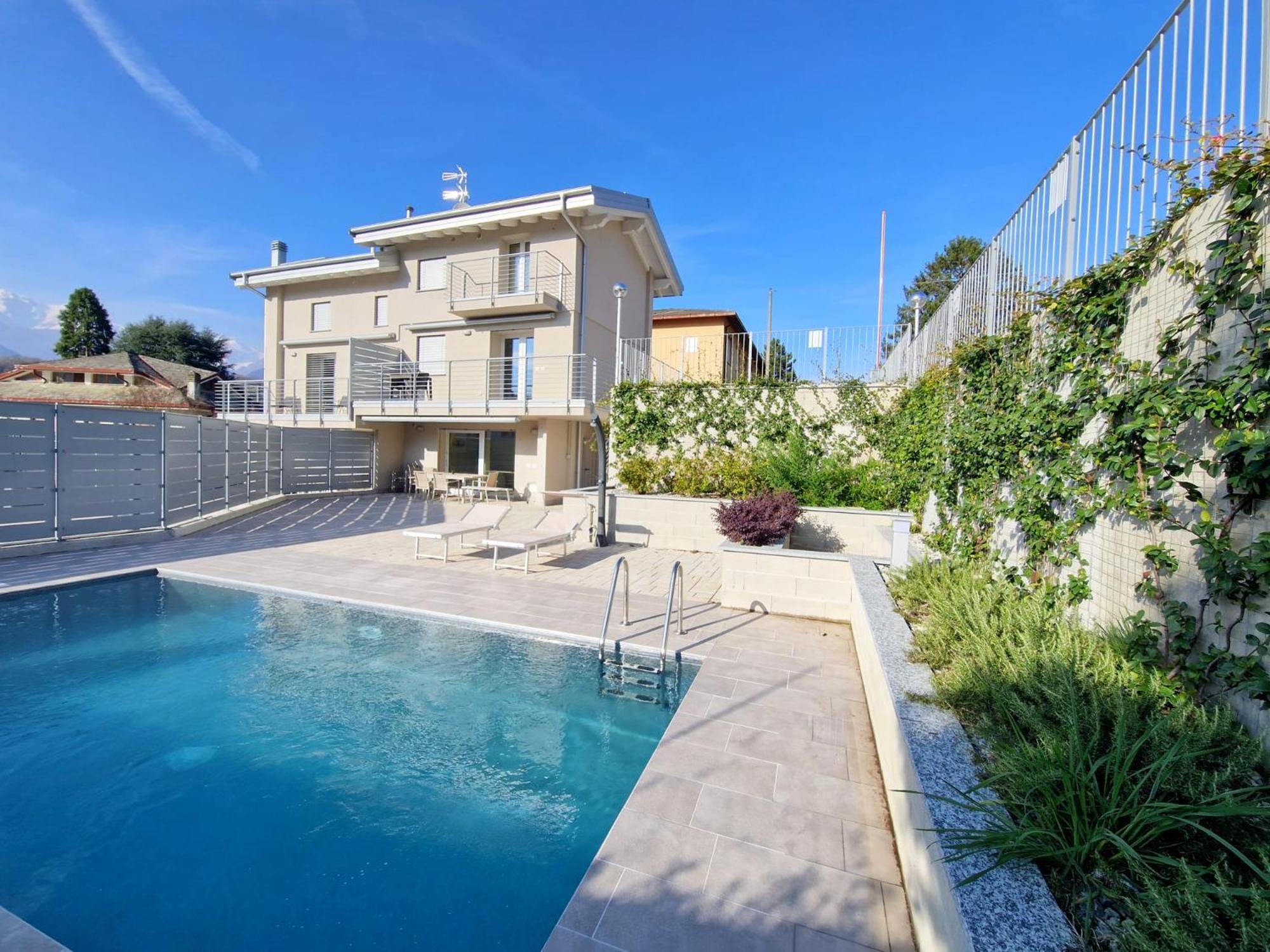 Villa Claudia With Private Pool Colico Bagian luar foto