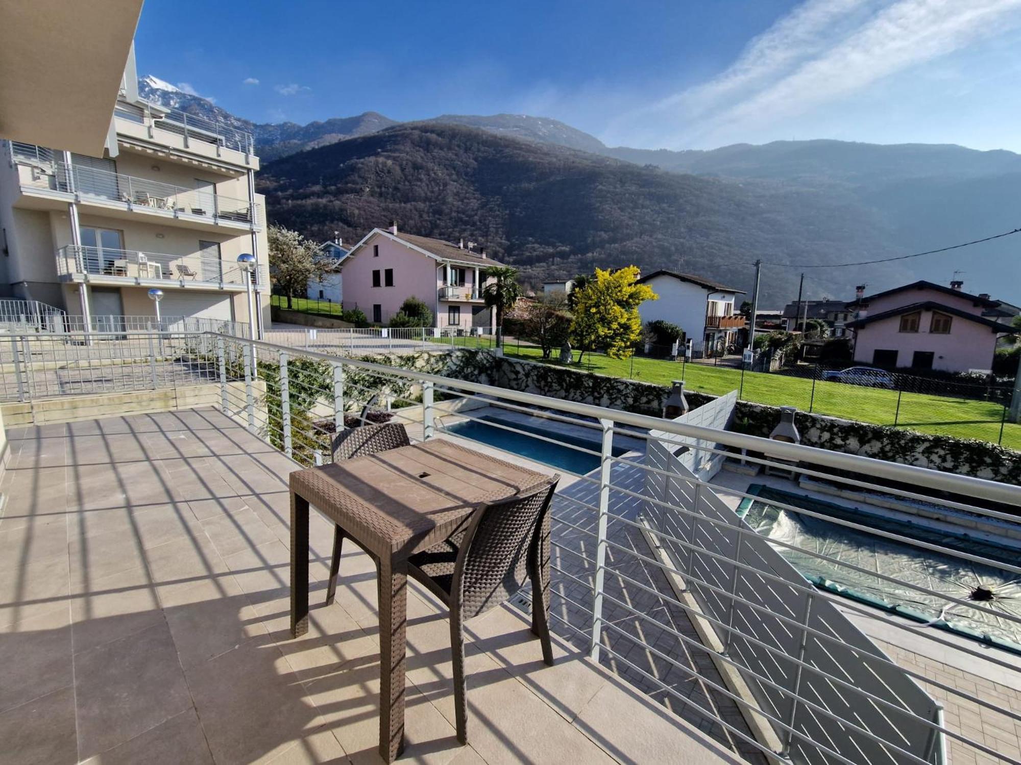 Villa Claudia With Private Pool Colico Bagian luar foto